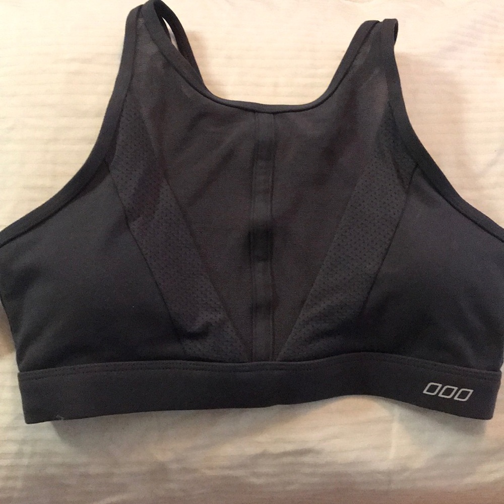 Brand new Lorna Jane sports bra